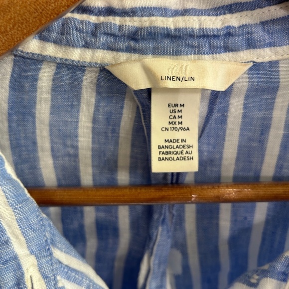 EUC H&M blue and white striped linen button down, Medium. Boxy and oversized - Picture 6 of 12